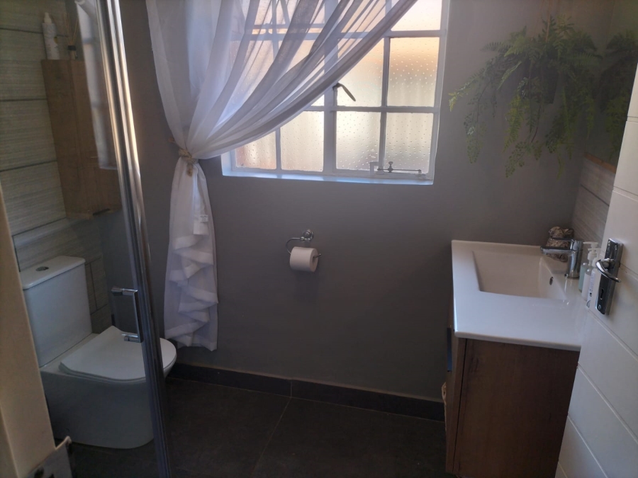 To Let 2 Bedroom Property for Rent in Langenhovenpark Free State